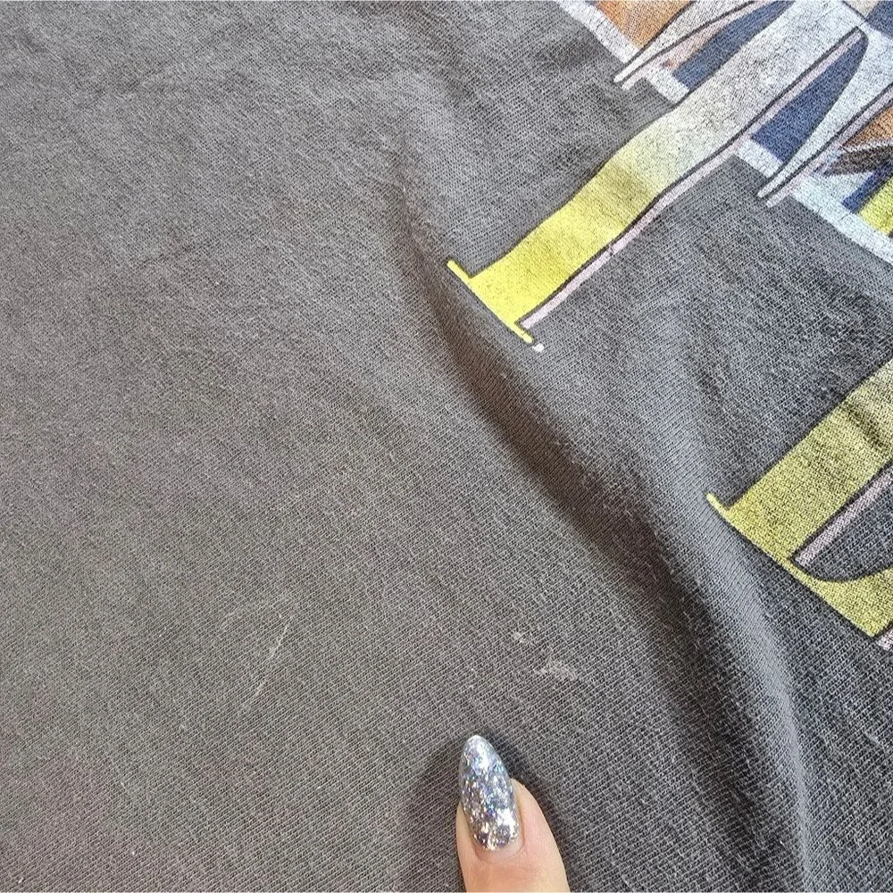 TLC Vintage Style Band T Shirt 90s Music Graphic Tee XL Unisex - Picture 5 of 6